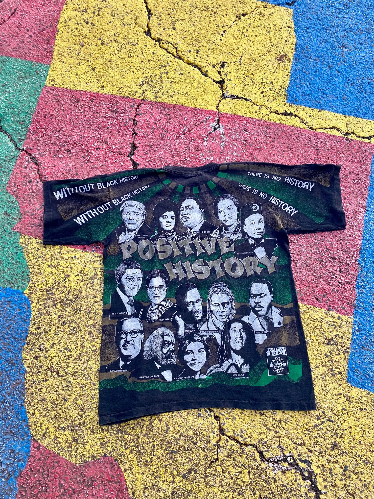 専用 1990’s KACY WORLD COLORS ヴィンテージTシャツ Vintage 90s Kacy World Colors Positive History Black History