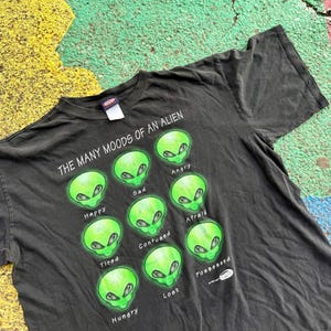 Vintage 1996 Many Moods of an Alien 90s Lifeware Liquid Alien Graphic Shirt USA Size XL/2XL