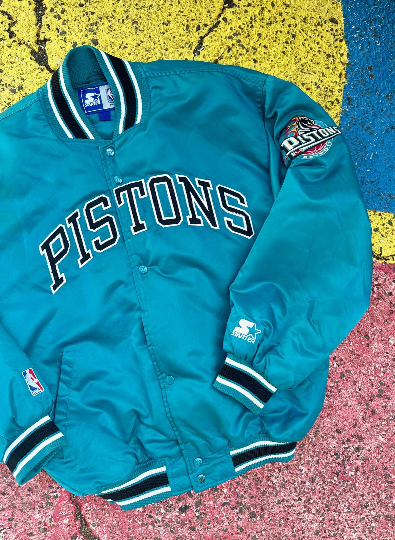 Vintage 90s Detroit Pistons NBA Basketball Grant Hill Throwback