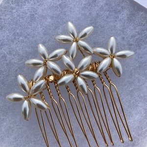 Ivory Cream Pearl Flower Gold Hair Comb Hair Pin Hair Accessory Brides Comb Wedding Comb Bridemaid Comb