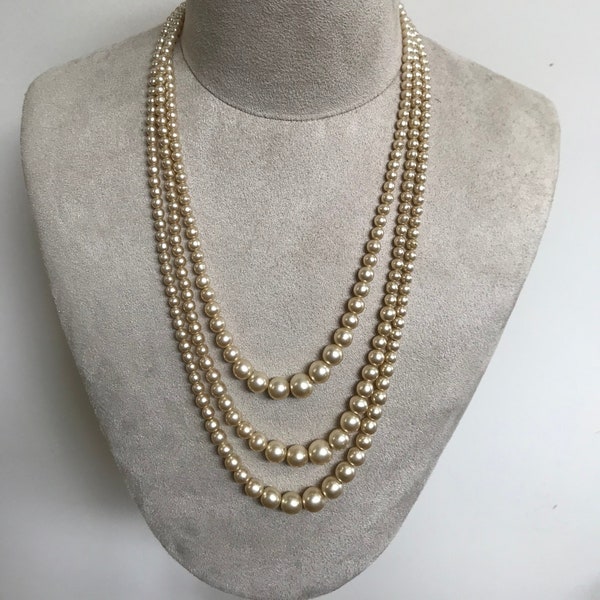 Vintage Pearl 3 strand necklace with diamanté clasp.