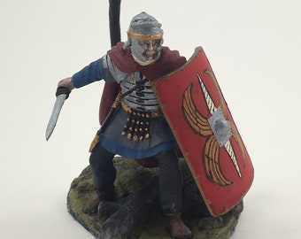 Painted Tin Toy Soldier Roman legionnaire 54mm 1/32 