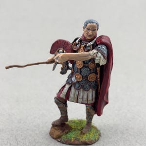 Historische figuur 54 mm, metalen soldaat voor verzamelaars, Romeinse centurion-figuur Legio II Traiana Fortis, oude Rome, geschilderde Romeinse miniatuur