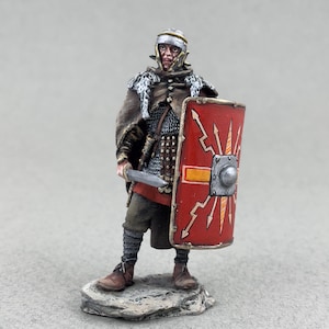 Roman Legionary 54 mm, Roman soldier miniature, Tin warrior, Ancient Rome, Painted tin toy soldier, Collectible figure, Historical figurine