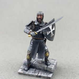 Knight Hospitaller figure 54 mm 1/32, Crusader Knight miniature, Painted metal toy soldier, Collectible figurine, Medieval Knight statue