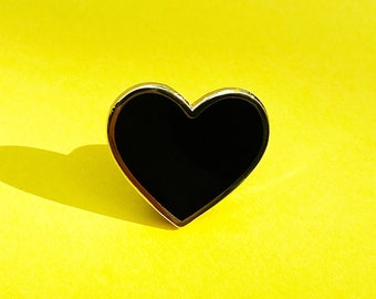 Black Heart hard enamel pin badge, a great gift to show you love someone...