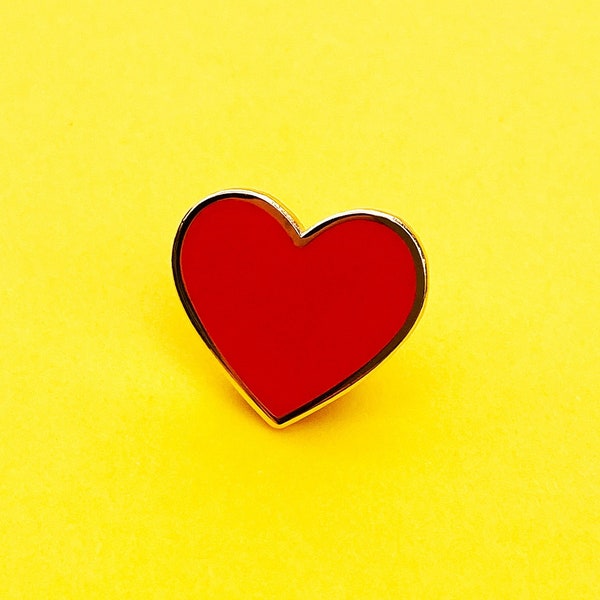 Red Heart hard enamel pin badge, a great gift to show you love someone...