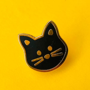 Cat hard enamel pin badge, a cute Black cat for all you Cats and Kittens out there....