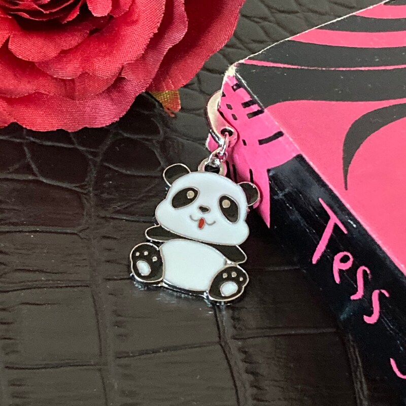 Panda Gifts - 60+ Gift Ideas for 2025
