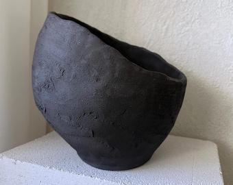 Authentic Matte Black Ceramic Vase Wabi Sabi Bowl Rustic Unglazed Pottery Handmade Ceramic Centrepiece Chunky Bowl Ikebana Pottery Vase