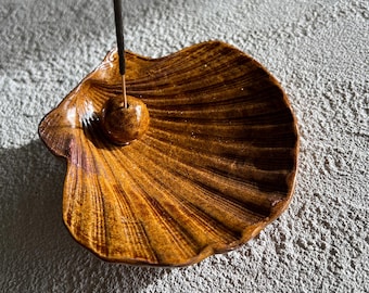 Ceramic Seashell Incense Holder Handmade Coastal Home Interior Acsent Beach House Decor Pottery Incense Burner