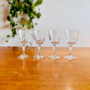 Vintage Arcoroc Lancer Large Red Wine Glasses - Set of 4, 1980s French Barware