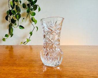 Jarrón pequeño Crystal De Flandres vintage: jarrón de cristal francés de mediados de siglo.