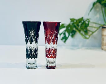 Dos jarrones pequeños de cristal tallado Kiriko Edo vintage, cristalería japonesa vintage.