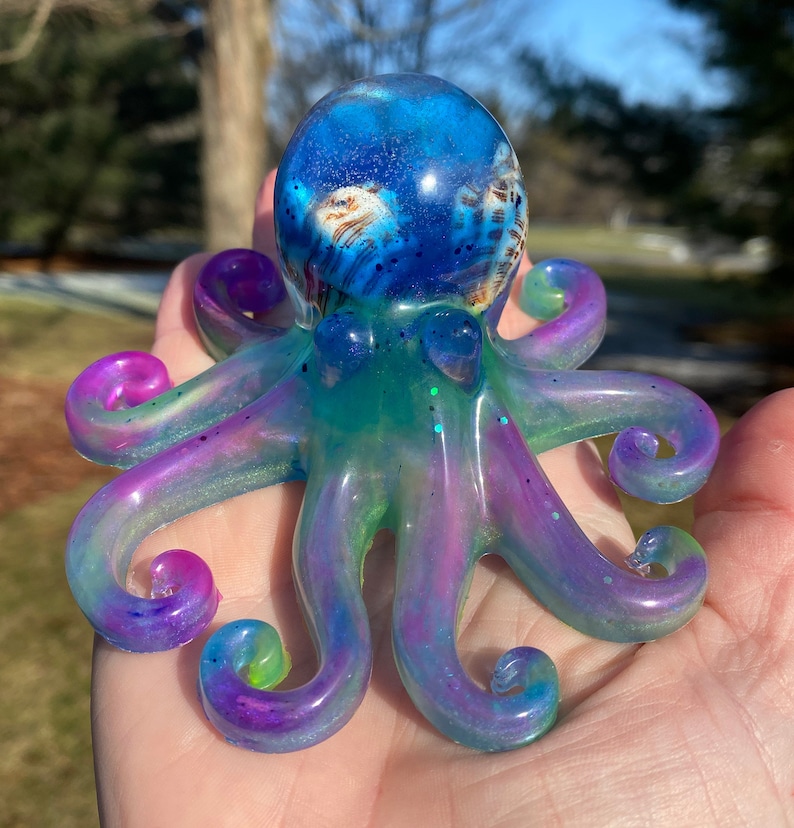 Octopus Ocean Inspired Seashells in Resin Purple Blue Green Coastal ...