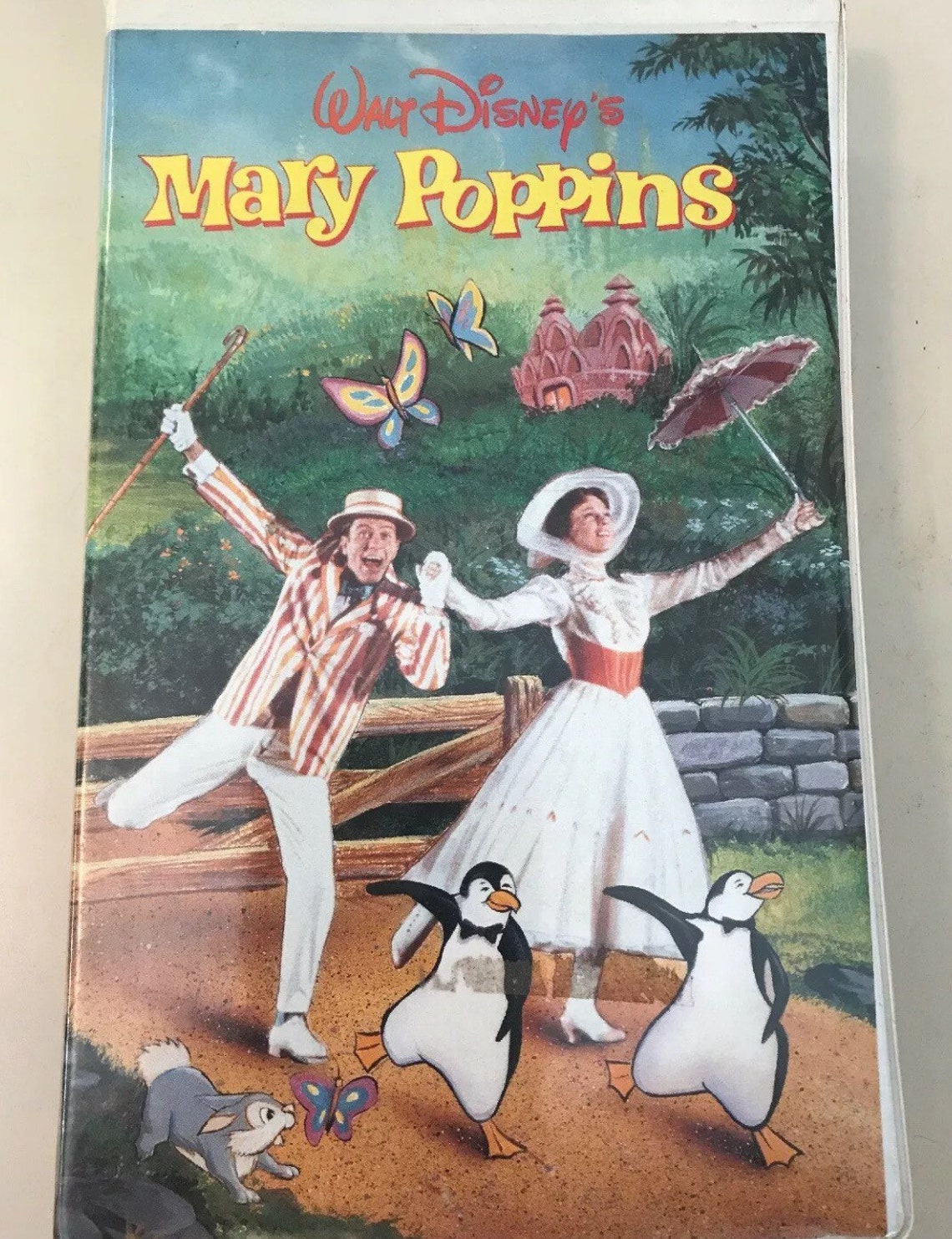 Vintage Walt Disney's Mary Poppins VHS Tape and Original Clamshell Case