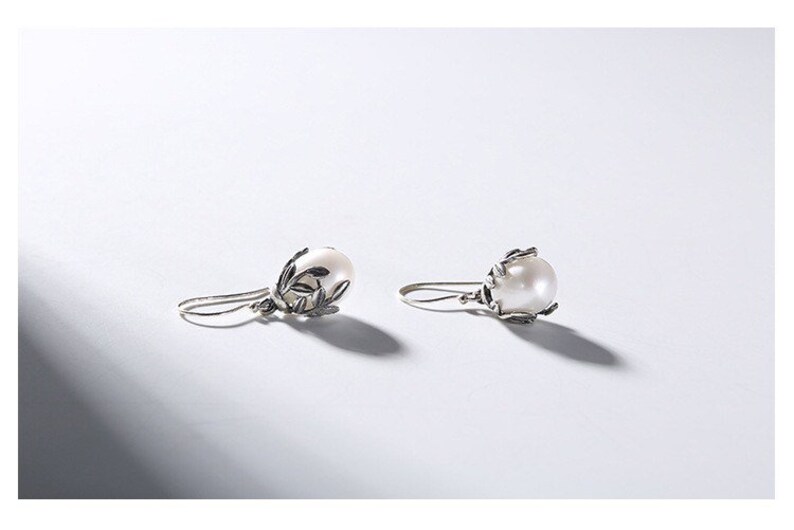 Sea pearl leaves eardrop earring hand make pure silver earring