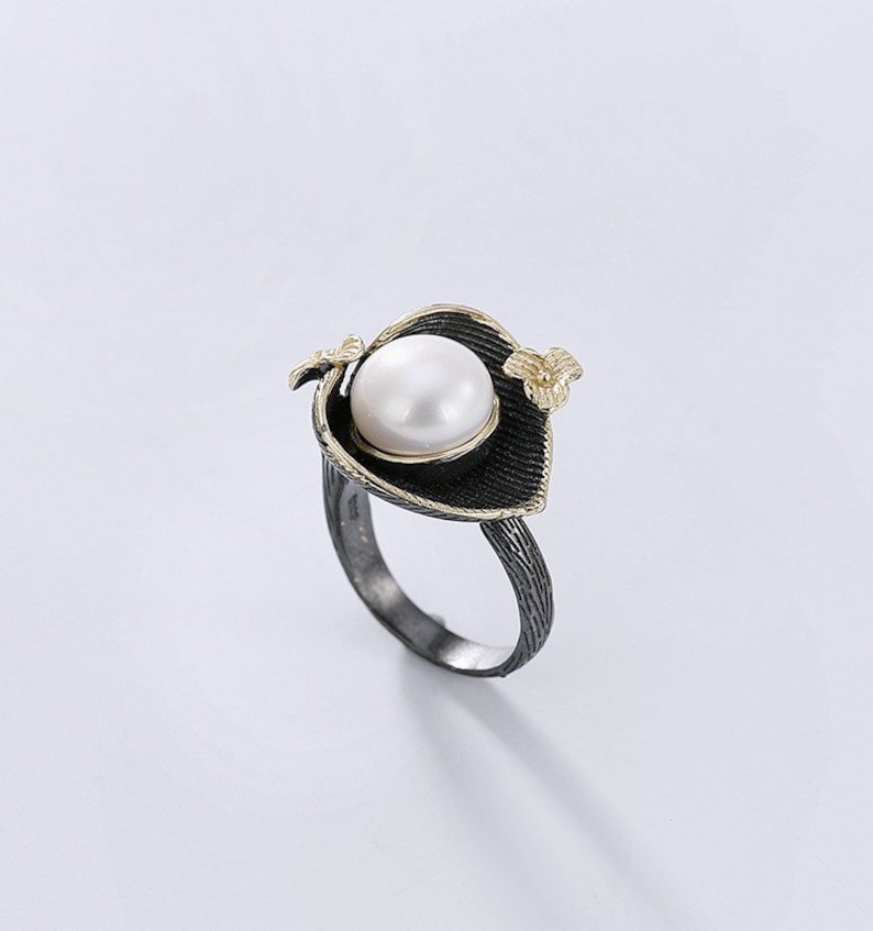 shell pearl silver hand made ring\uff0cBaroque design\uff0cadjustable size