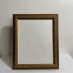 Vintage Golden Wood Frame: Leaf & Beaded Design