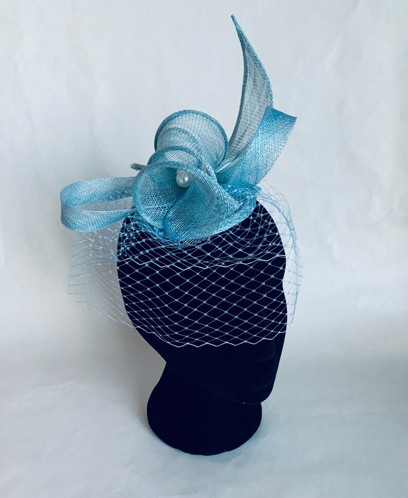 Challenge the lowest price of Japan ☆ Pale blue Sinamay fascinator veil with 2021 autumn and winter new birdcage