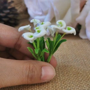 3 miniatuurpoppenhuis Calla lelie: handgemaakt bloemboeket van klei