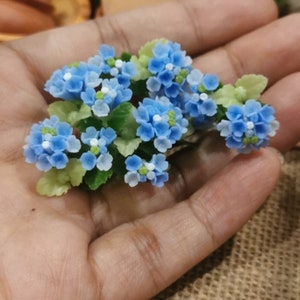 Miniatur Puppenhaus Hortensie Strauß: Handgemachter Blumenschmuck aus Ton