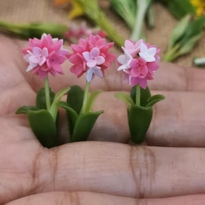 Miniatur Allium Strauß: Handgemachtes Puppenhaus-Blumenstrauß