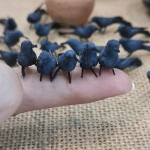 Handmade Miniature Black Crow Birds: Dollhouse Animal Crafts