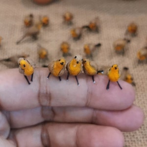 Oiseau rouge-gorge miniature fait main : création d&#39;animaux pour maison de poupée