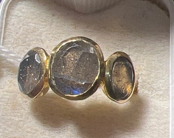 18 ct Georgian no hallmarked tested Stuart crystal ring size so