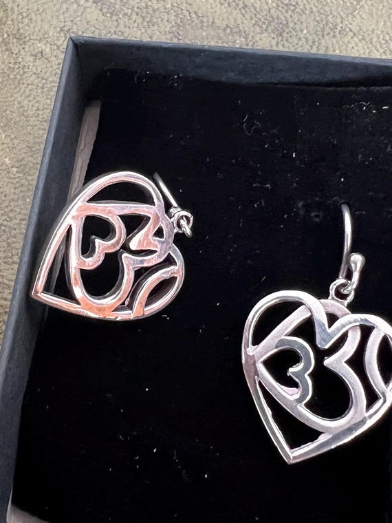 stunning solid silver earrings - image 2