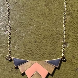 atemberaubende Metall und Emaille Anhänger Art Deco