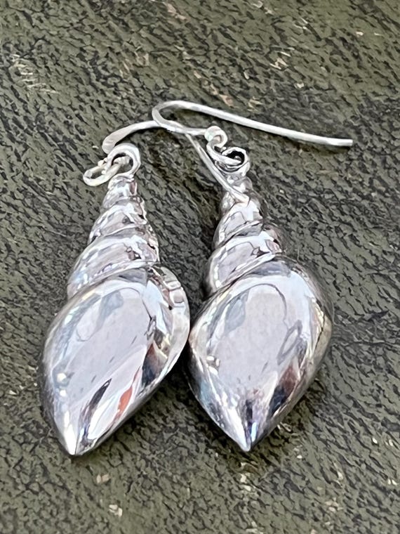 Stunning solid silver shell earrings - image 1