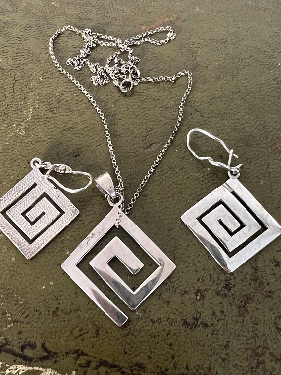 stunning solid silver necklace and earring set - image 2