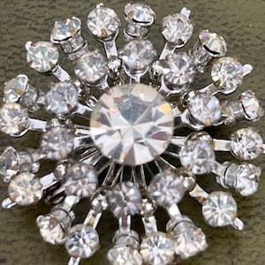 Metall und Glas Brosche