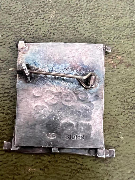 solid silver Victorian window brooch very unusual - image 3