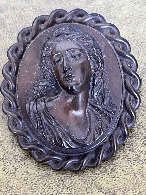 large Victorian vulcanite carved brooch - image 1