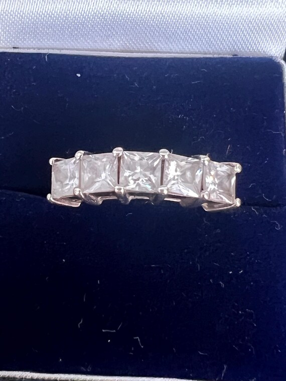 size O solid silver crystal ring - image 3