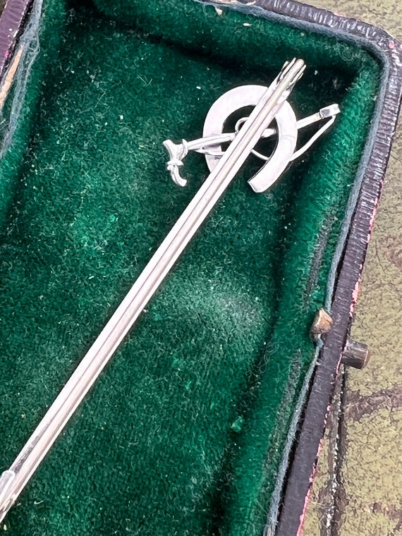 stunning solid silver Victorian riding themed pin - image 3