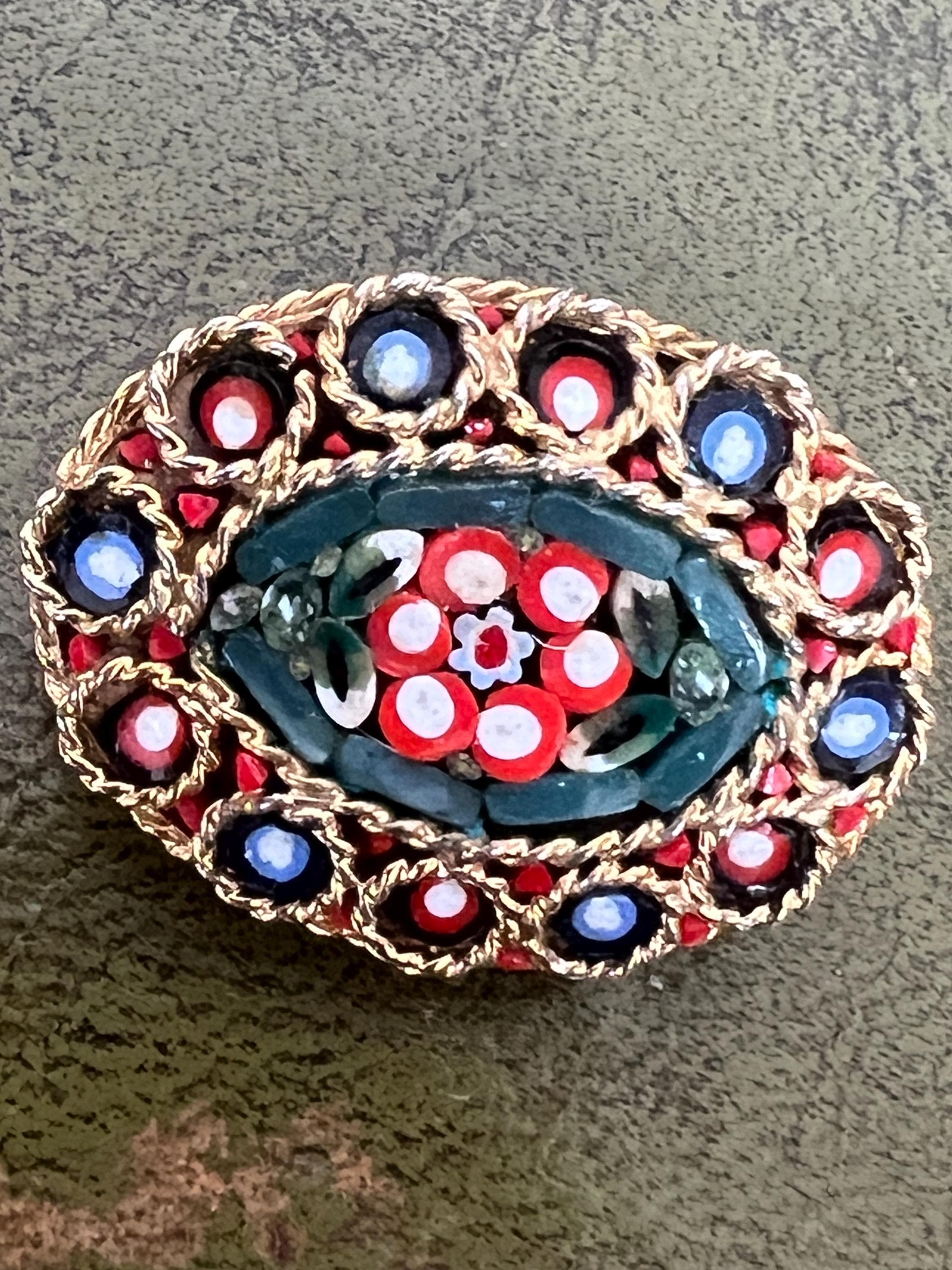 Spilla vintage a forma di cesto di fiori in smalto: spilla floreale con