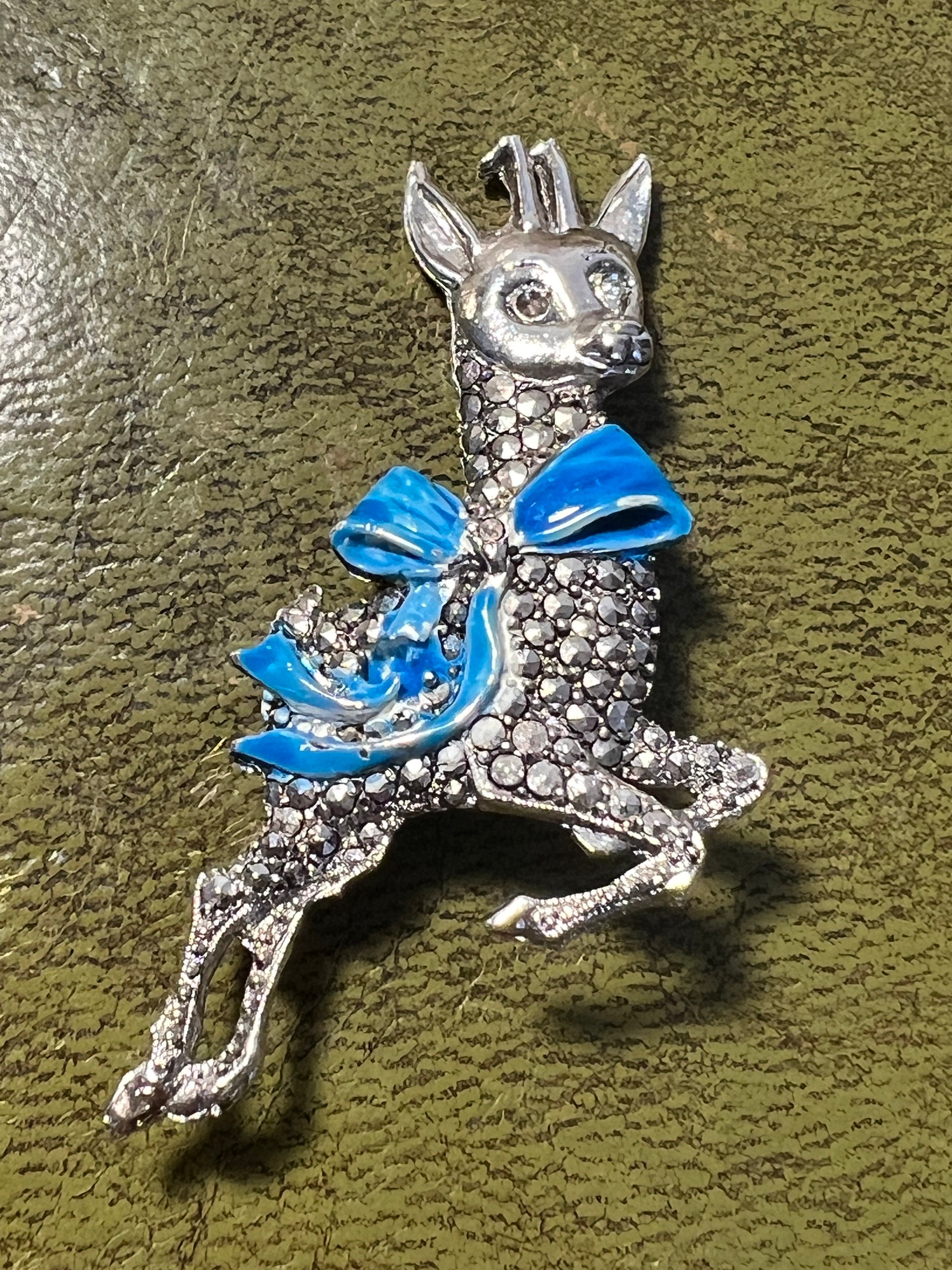 babycham brooch