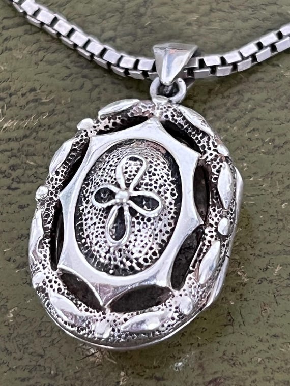 superb solid silver double locket on silver chain - image 5