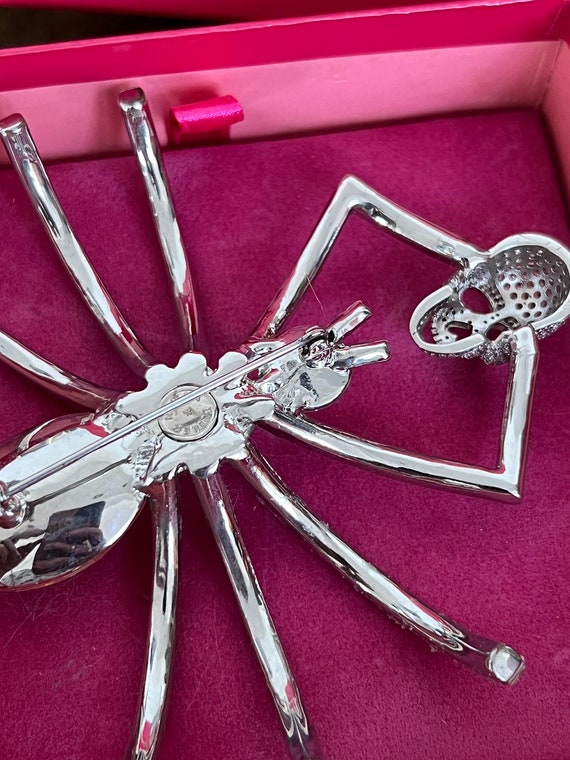 stunning boxed butler and Wilson crystal spider a… - image 3