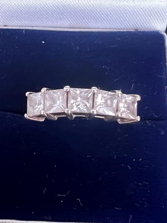 size O solid silver crystal ring - image 2