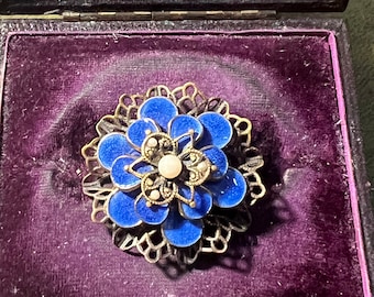 Stunning Victorian metal and enamel brooch