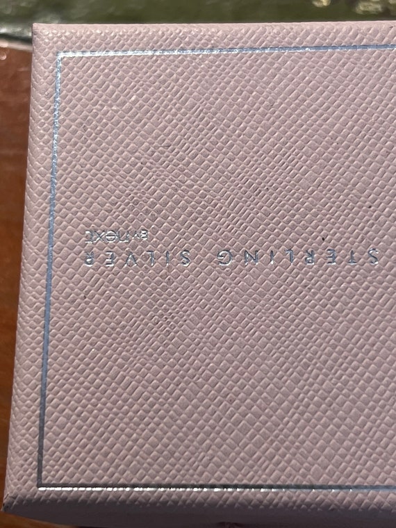 Pretty solid silver boxed ring - image 3