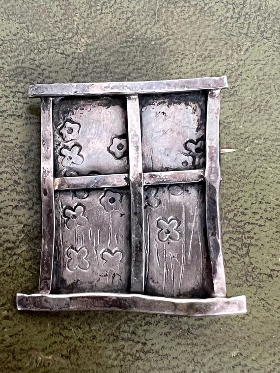 solid silver Victorian window brooch very unusual - image 1
