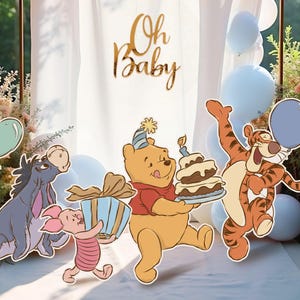 Può includere: Una scena di festa con Winnie the Pooh e i suoi amici. I personaggi sono sagome con uno sfondo di palloncini e uno striscione con la scritta "Oh Baby". Winnie the Pooh tiene in mano una torta e Tigro tiene un palloncino.