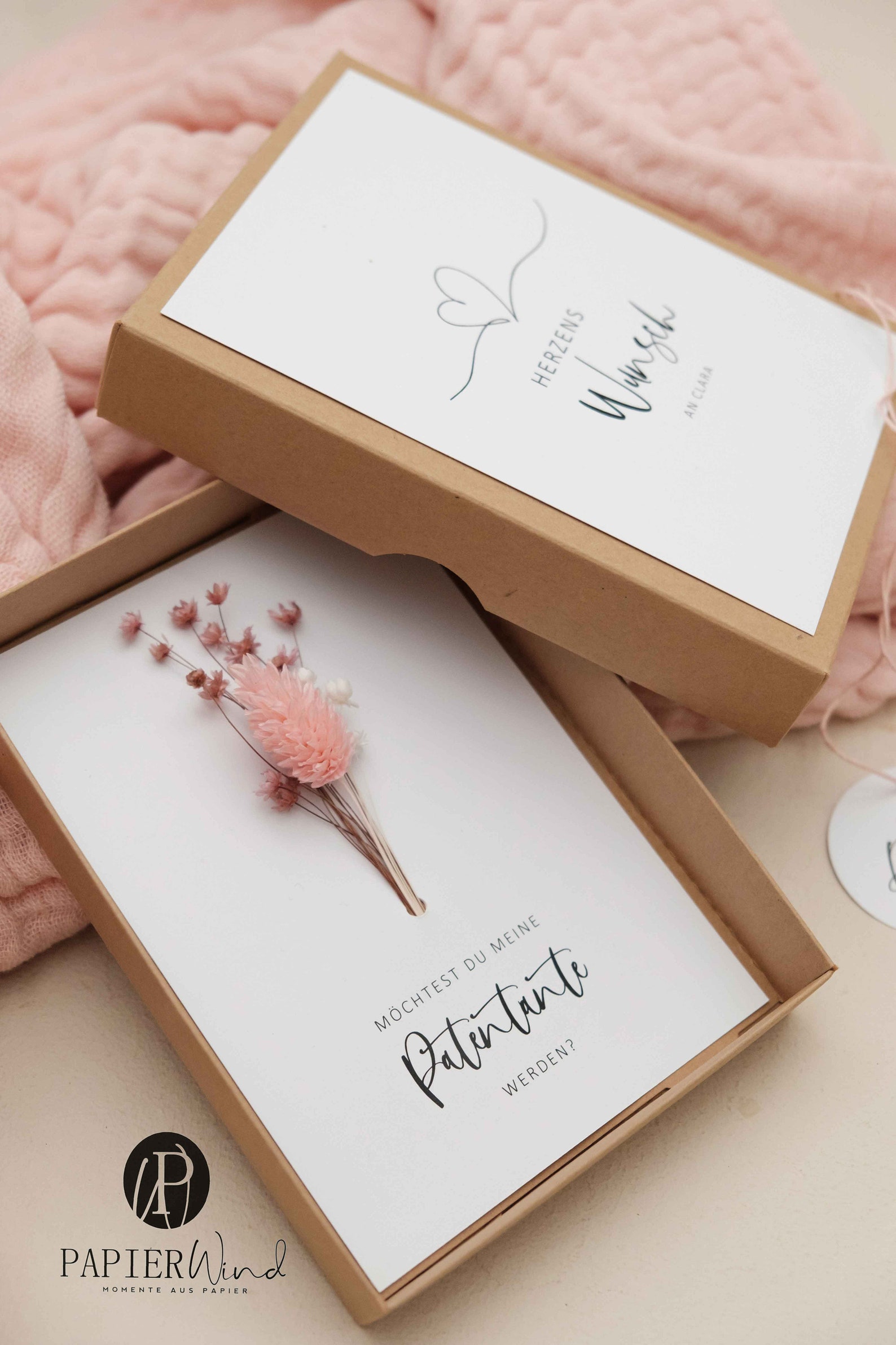 Patentante fragen: Geschenkschachtel CLARA Trockenblumen | Etsy