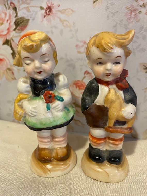 Vintage Dutch Boy and Girl Salt and Pepper Shaker Set - Etsy